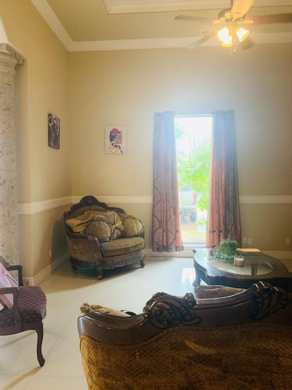 Brownsville Comfort 2 Bedroom 1 Bath , Spacious Kitchen And Outdoor Home Zewnętrze zdjęcie