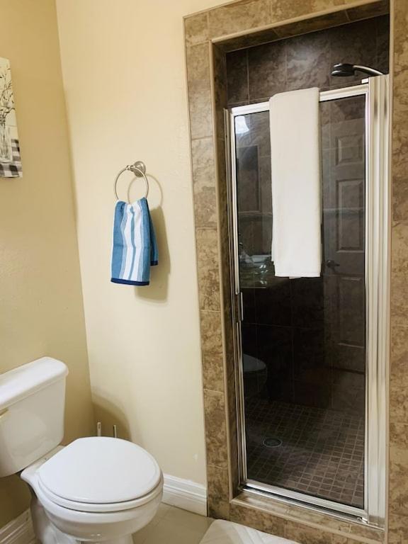 Brownsville Comfort 2 Bedroom 1 Bath , Spacious Kitchen And Outdoor Home Zewnętrze zdjęcie